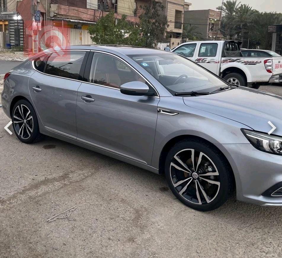 ئێم جی 6